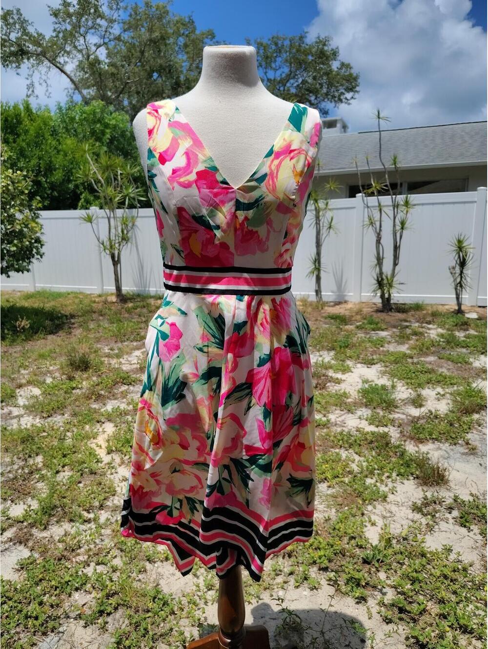 INC international Concepts floral Print dress size 8P